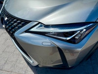 This 2019 Lexus UX250h Luxury stands out from the crowd with convention-shattering design. The bold... (image 5)