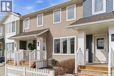 Welcome to this well designed two storey townhouse offering a full basement and a functional, easy l...
