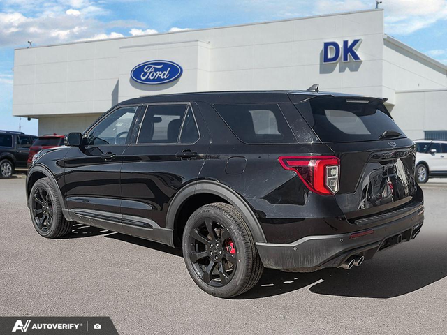 2022 Ford Explorer ST593713795254855684
