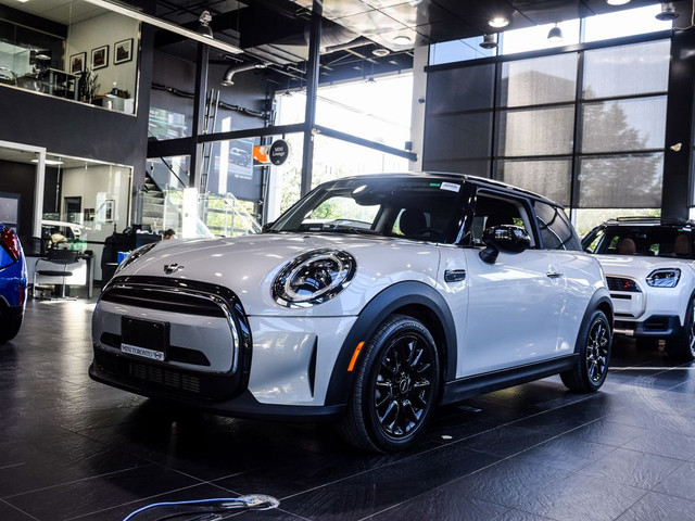 2022 MINI 3 Door CPO | CarPlay | Nav | Sunroof | Htd Seats in Cars & Trucks in City of Toronto