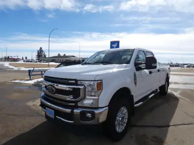 Here is a 2022 F-350 long box single rear wheel XLT powered by the 6.2L V8 gas engine mated to a 10-...