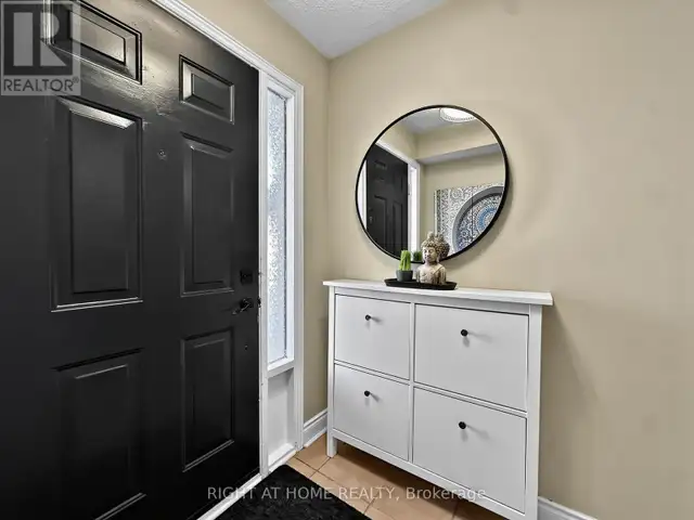 94 PROVINCIAL PLACE Brampton (Northgate), Ontario in Houses for Sale in City of Toronto - Image 4