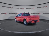 This Chevrolet Silverado 1500 has a strong Turbo Gas 4cyl 2.7L engine Power Driver's Seat, Lane Depa... (image 5)