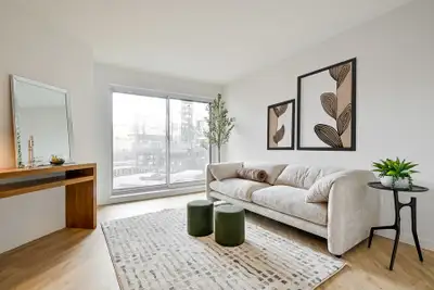 Dans le secteur revitalisé de la rue Buntin, près de la baie St-François, Vivaxcès Valleyfield vous...