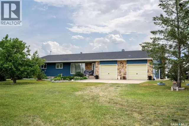 Labelle Acreage Vanscoy Rm No. 345, Saskatchewan in Houses for Sale in Saskatoon - Image 6