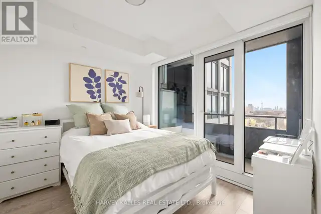 1602 - 2020 BATHURST STREET Toronto (Humewood-Cedarvale), Ontari in Condos for Sale in City of Toronto - Image 11