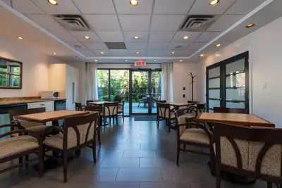4-1/2 à Louer à Côte Saint-Luc | 2 Bedroom for Rent, View more
