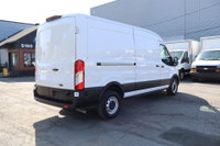 2024 Ford Transit Cargo Van SEULEMENT 25.000 KM CERTIFIÉ 1 SEUL PROPRIO / 2024 FORD TRANSIT T-250 CA... (image 5)