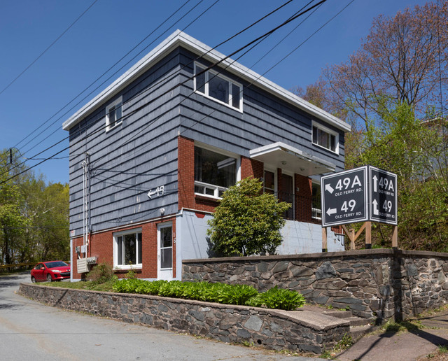 RENOVATED ONE BEDROOM APARTMENT 49 Old Ferry Road Long Term Rentals