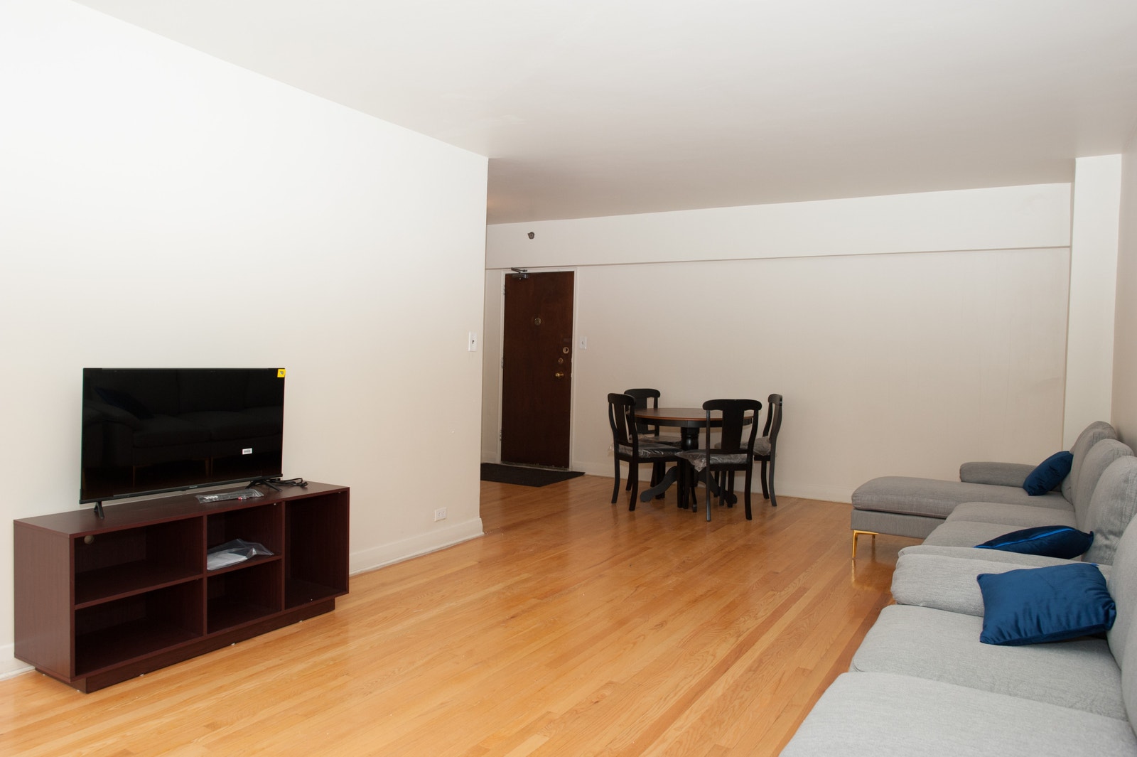 6280 Northcrest — photo 3