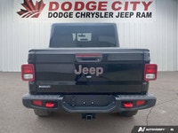 This Jeep Gladiator delivers a Regular Unleaded V-6 3.6 L/220 engine powering this Automatic transmi... (image 4)