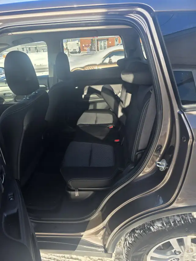 2017 Mitsubishi Outlander ES AWD in Cars & Trucks in Sudbury - Image 10