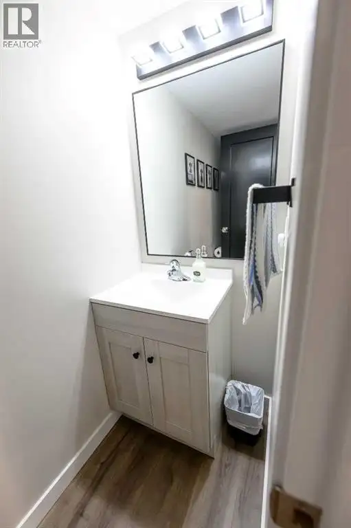 A, 10021 105 Avenue Grande Prairie, Alberta in Long Term Rentals in Grande Prairie - Image 12