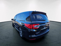 Experience the perfect blend of functionality and style with the 2018 Honda Odyssey EX-L RES. This f... (image 4)