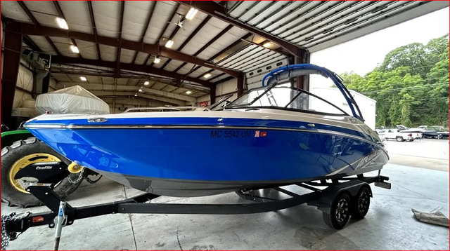 2020 YAMAHA AR240 24FT - BLUE/WHITE in Powerboats & Motorboats in Delta/Surrey/Langley - Image 7