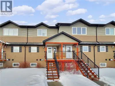 This upper-level two-storey townhouse offers 1,252 sq ft of well-designed living space with a bright...