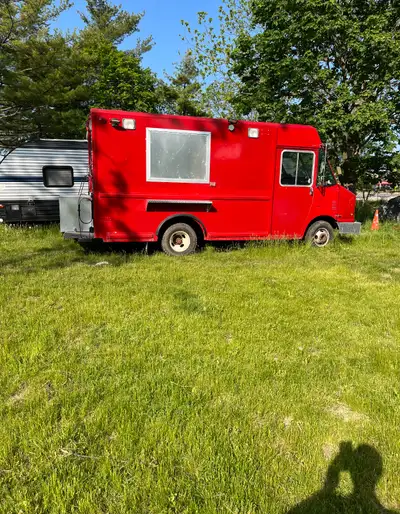 Food truck for sale. Runs great. New interior build. All electrical done, all stainless steel done....