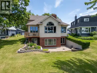 Are you ready to elevate your lifestyle on the water? Welcome to 2827 St Clair Parkway in Sombra. Th...