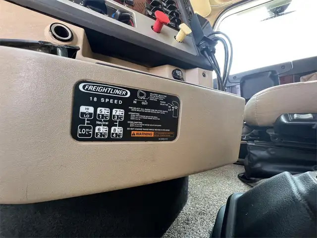 2013 FREIGHTLINER CORONADO 122 SD in Heavy Trucks in Edmonton - Image 33