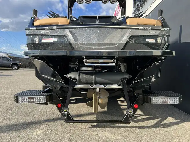 2022 Mastercraft X26 in Powerboats & Motorboats in St. Albert - Image 9