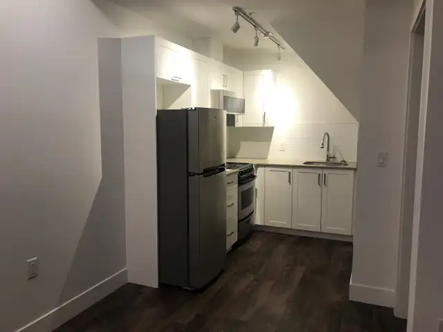 Gertie's House (1 Bedroom + Den) in Long Term Rentals in Vancouver - Image 16