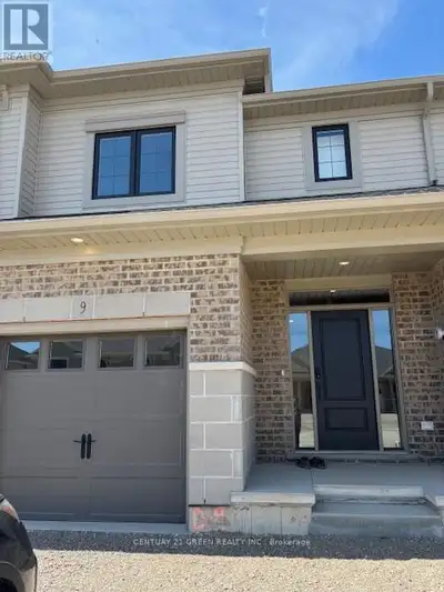 9 HEMLOCK CRESCENT Aylmer, Ontario
