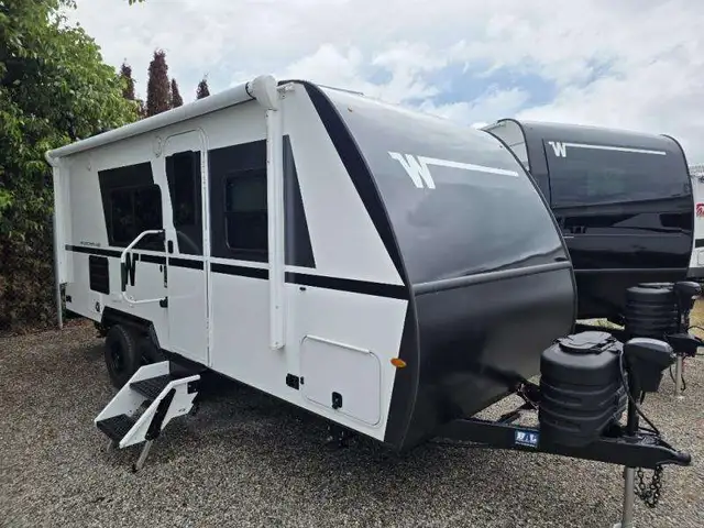 2026 Winnebago Micro Minnie 2108TB in Travel Trailers & Campers in Penticton - Image 2