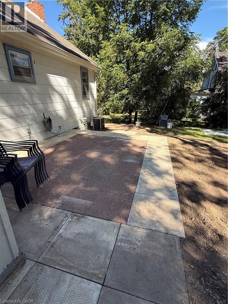 58 JOHN Street Georgetown, Ontario 5