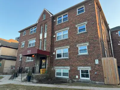 K-W Property Management Corp Presents: *** 101 Church Street, Kitchener *** Unit 401 (Available July...