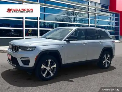 2.0L I4 DOHC, 4WD. Odometer is 24047 kilometers below market average! Silver Zynith 2023 Jeep Grand...