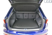 This Audi Q3 boasts a Intercooled Turbo Regular Unleaded I-4 2.0 L/121 engine powering this Automati... (image 7)