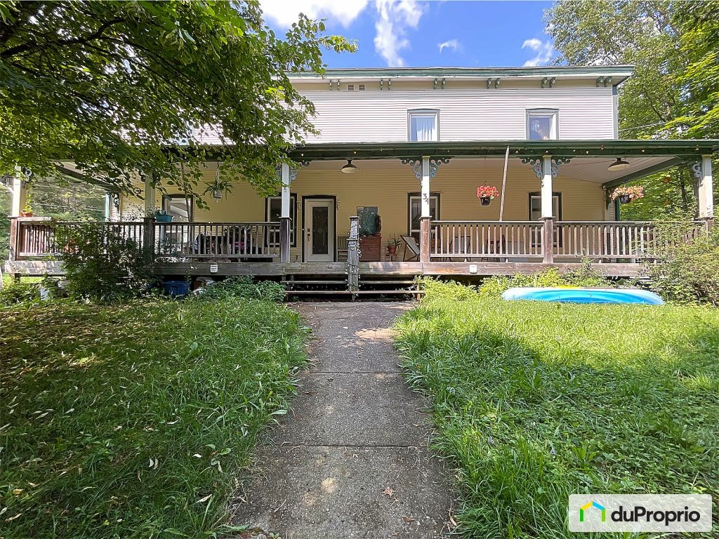 $595,000 - 2 Storey for sale in Bolton-Est — photo 1