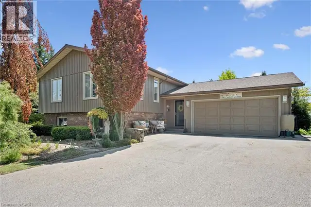 1 PINTAIL Drive Elmira, Ontario in Houses for Sale in Kitchener / Waterloo - Image 4