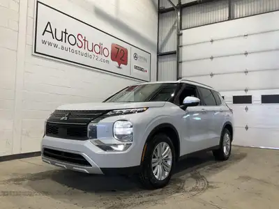 Le Mitsubishi Outlander 2022 SE AWD offert chez AutoStudio 72 a tout ce quil faut pour la vie de tou...