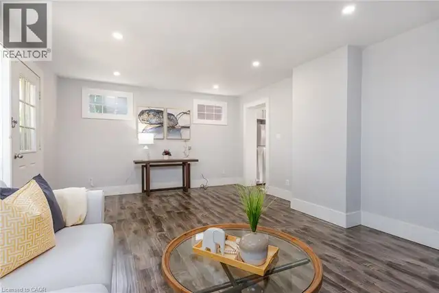 40 WOODLAND Avenue Kitchener, Ontario in Houses for Sale in Kitchener / Waterloo - Image 28