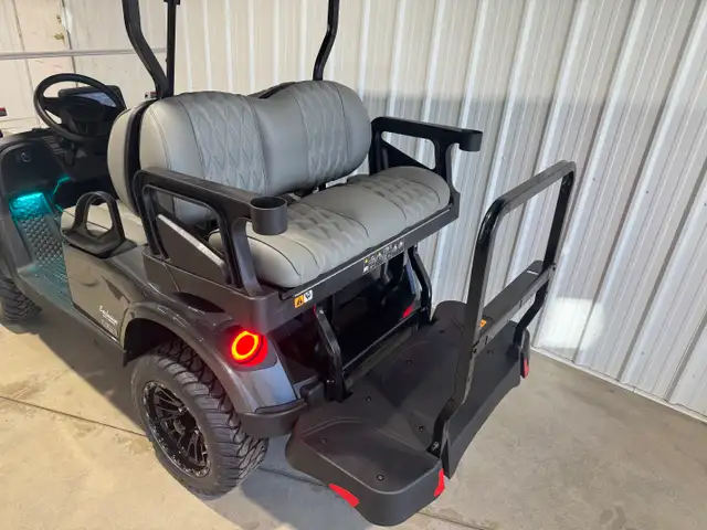2026 EZGO RXV4 ELITE SUMMIT XT in ATVs in Vernon - Image 22