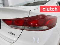 NO ACCIDENTS / CLEAN CARFAX / 1 OWNER / Front Heated Seats, Folding Rear Seats, Climate Control and... (image 5)