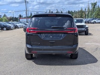The 2026 Chrysler Pacifica Select offers a blend of style, comfort, and family-friendly technology i... (image 4)