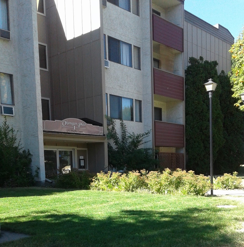 1912 Pacific Court Okanagan Place 1 Bedroom Long Term Rentals