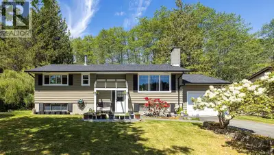 Nestled in the heart of Port Hardy, this warm and welcoming family home offers the perfect blend of...