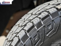 WAS: $42900 NOW: $39900 plus taxes and licensing feesThis 2019 Chevrolet 3500HD Crew Cab 4x4 is a to... (image 7)