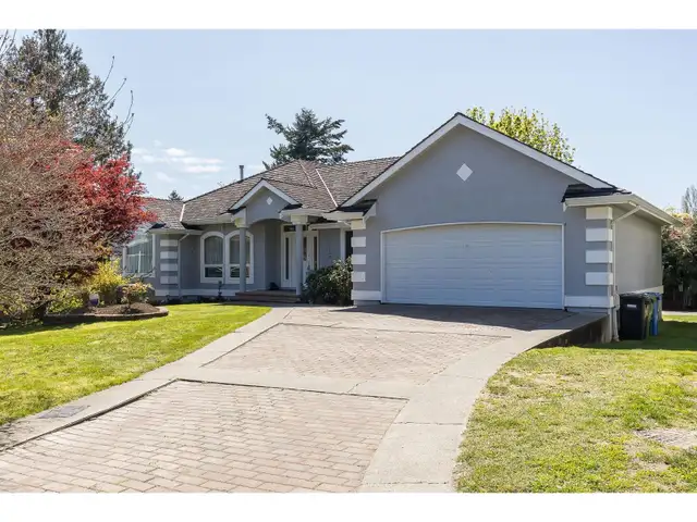 35148 KNOX CRESCENT Abbotsford, British Columbia in Houses for Sale in Abbotsford - Image 3