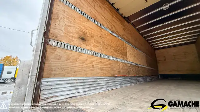 2018 KENWORTH T370 TRUCK DRY BOX VAN WITH TAILGATE in Heavy Trucks in Edmonton - Image 14