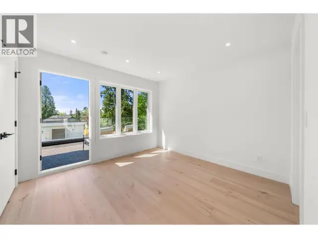1511 BURRILL AVENUE North Vancouver, British Columbia in Houses for Sale in North Shore - Image 22