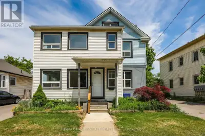Great Investment Opportunity. Triplex with Bonus 2 bedroom Basement Apartment. Located at the Heart...