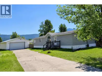 Wake up to breathtaking mountain views every day from this well-maintained 3-bedroom, 2-bath home, i...