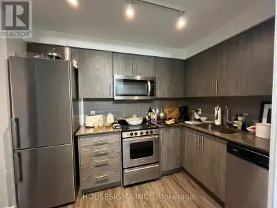 206 - 1700 AVENUE ROAD Toronto (Bedford Park-Nortown), Ontario