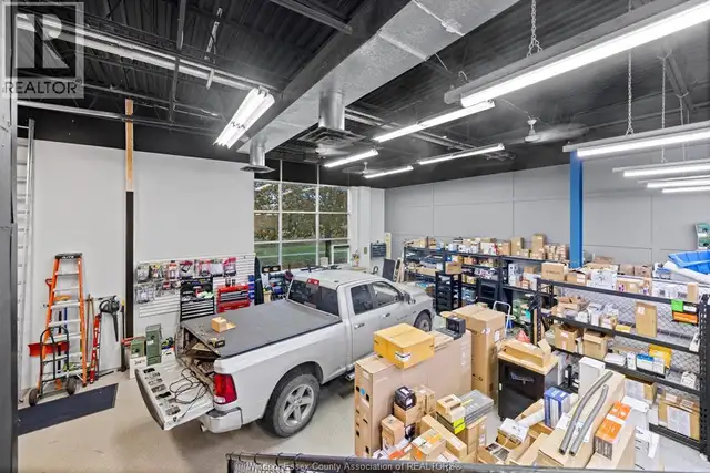 4510 RHODES Unit# 330 Windsor, Ontario in Commercial & Office Space for Rent in Windsor Region - Image 14
