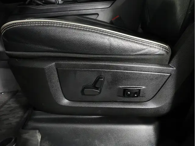 2023 Ram 3500 CREW CAB NIGHT EDITION | POWER SUNROOF | 4X4 in Cars & Trucks in Calgary - Image 25