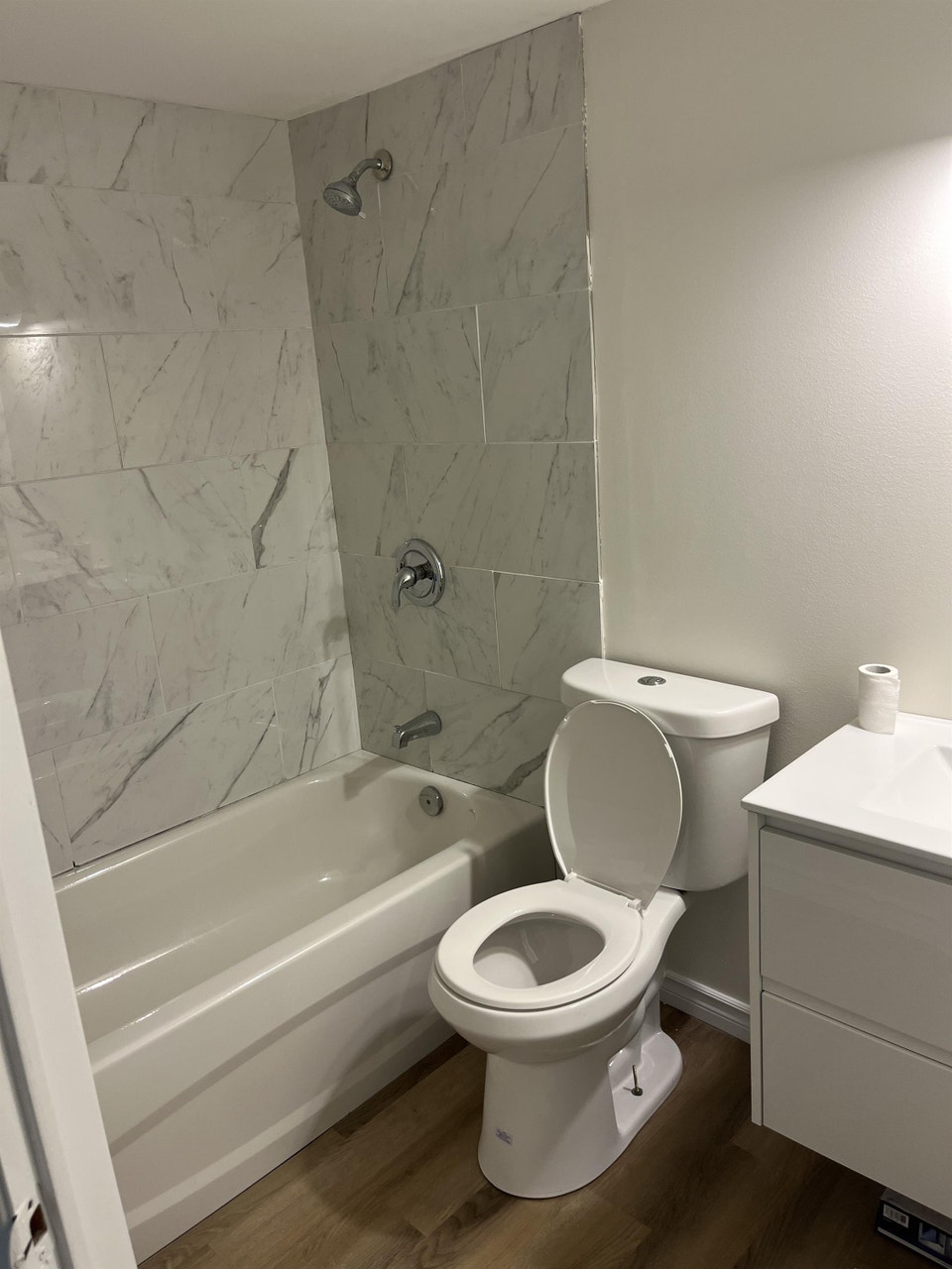 485 First Ave W - 2 Bedroom 1 Bathroom Apartment for Rent 5